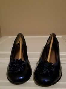 Kenneth Cole Reaction Blue Patent Leather Flats
